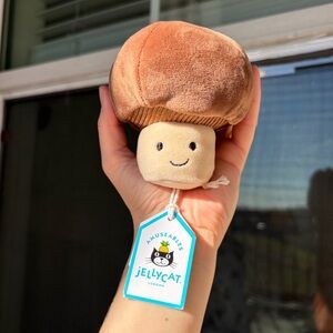 SOLD! NWT Vivacious Vegetable Mushroom Jellycat RARE RETIRED